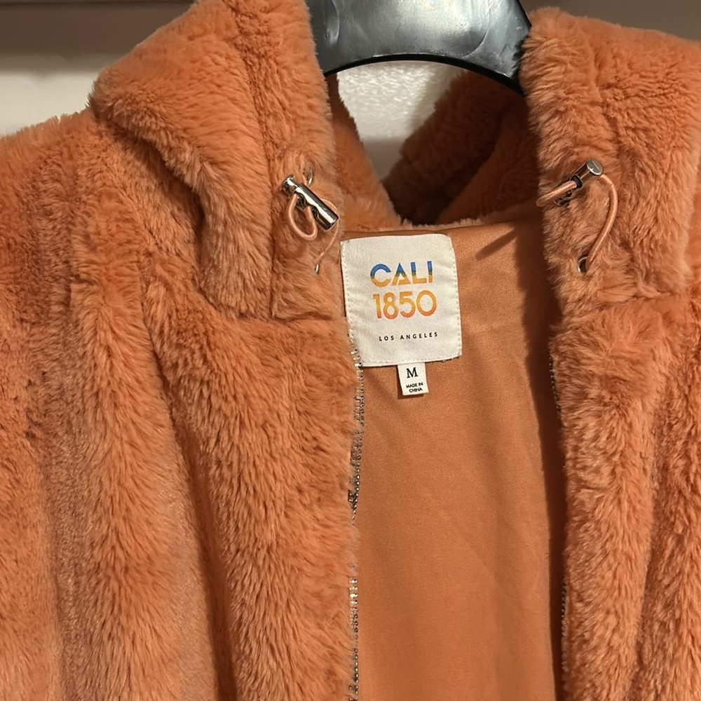 Plush Soft Jacket - Picture 3 of 7